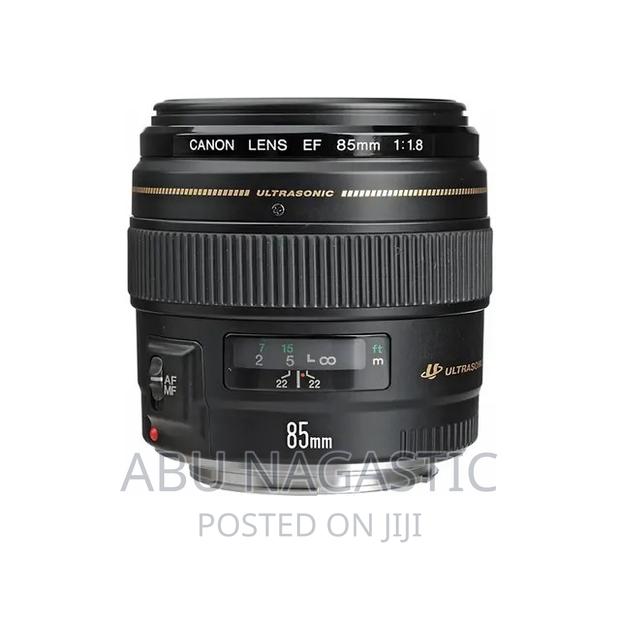 Canon Ef 85mm F/1.8mm Usm Lens · Photo 1