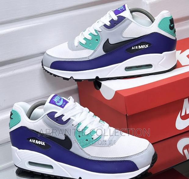 Nike Airmax 90 Essential Grape · Photo 2