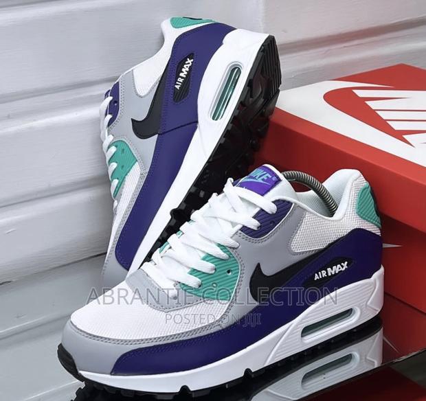 Nike Airmax 90 Essential Grape · Photo 1