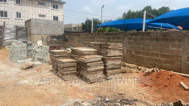 Decking/Slabs/Formwork/Scaffolds · Photo 4