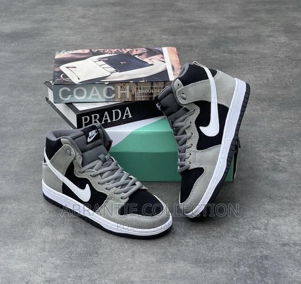 Nike Sb Dunk High Pro Dark Grey · Photo 2