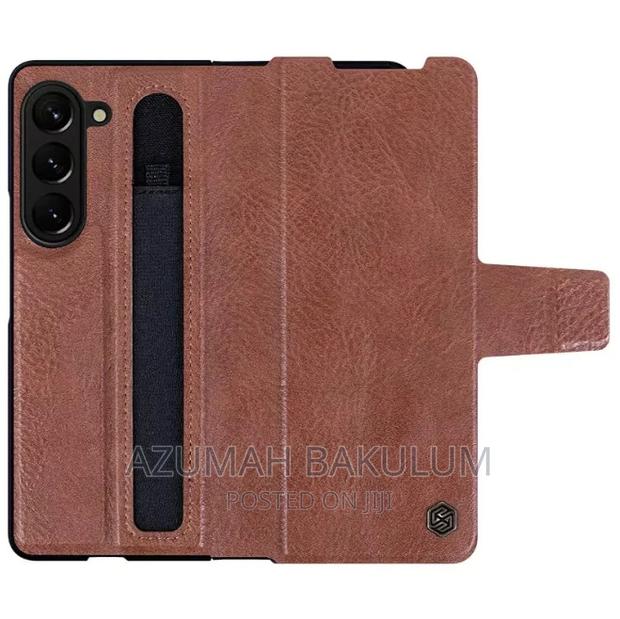 Samsung Galaxy Z Fold 5 Nillkin Aoge Leather Flip Case · Photo 5
