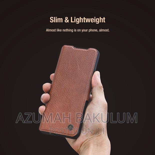Samsung Galaxy Z Fold 5 Nillkin Aoge Leather Flip Case · Photo 8