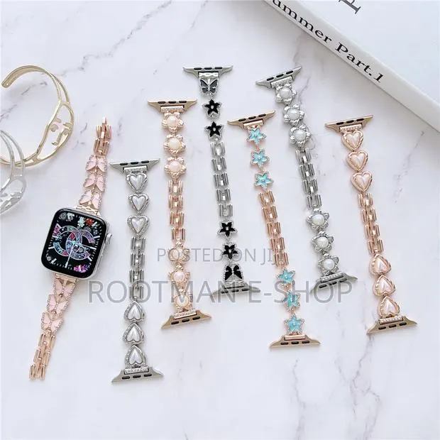Rhinestone Pearl Band For Apple Watch Ultra/Series 9–1 (42–49mm) · Photo 1
