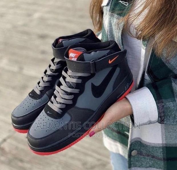 Nike Air Force 1 Mid 07 · Photo 1