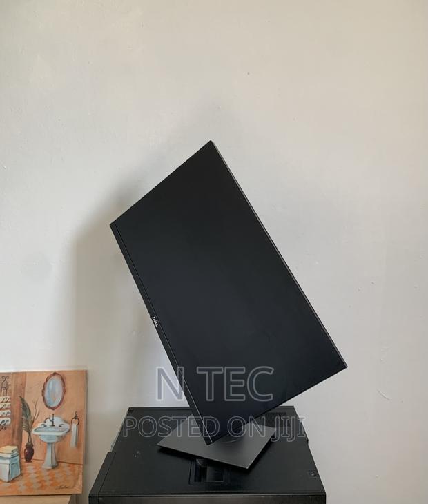 24 Inches Edgeless Dell Monitor · Photo 1