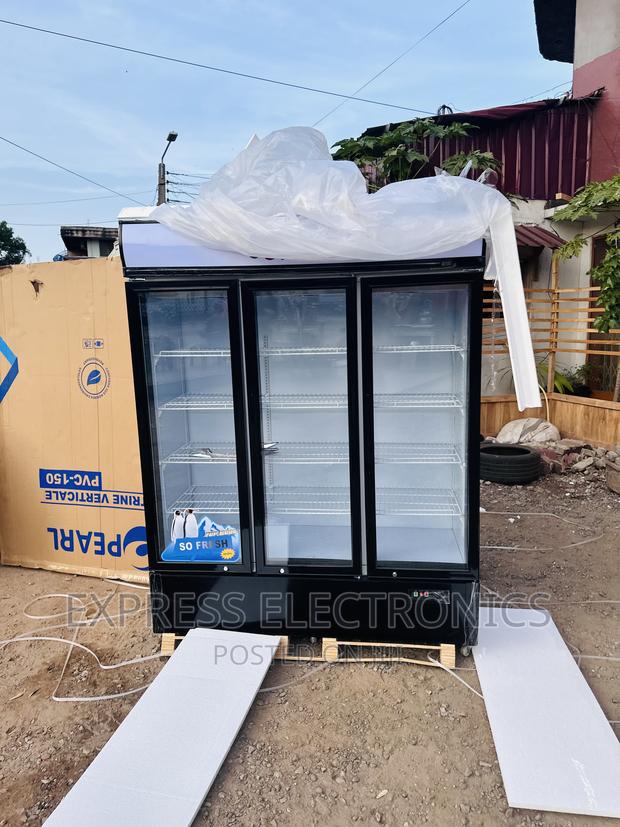 Better Deal on PVC-150 Display Fridge 3doors 950L Pearl · Photo 1