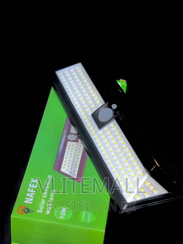 Nafex Solar Sensitive Wall Lamp(10) · Photo 1