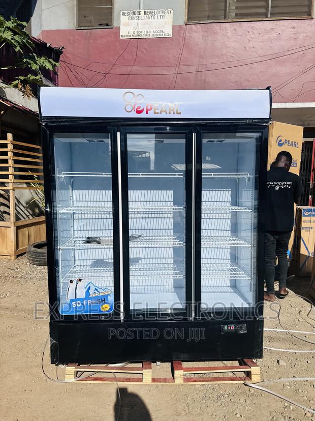 Energy Saving Display Fridge 3doors Pearl PVC-150 · Photo 1
