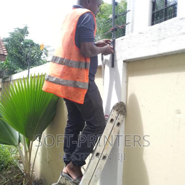 Electric Fence Wire Installation · Photo 3