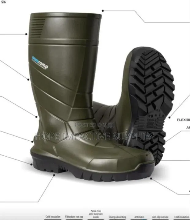 Noracomp Heavy Duty Safety Wellington Boots. · Photo 1