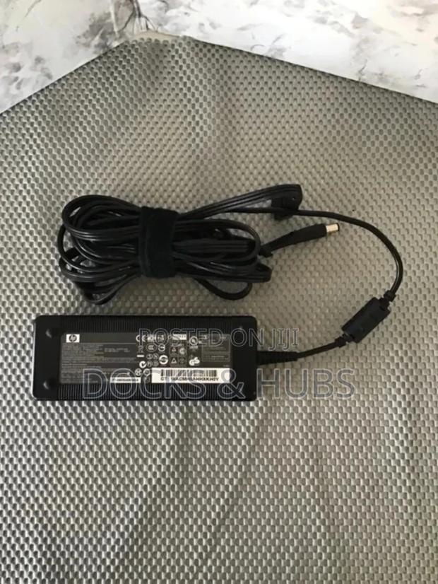 Genuine HP Laptop Charger - AC Adapter (135watts) · Photo 1