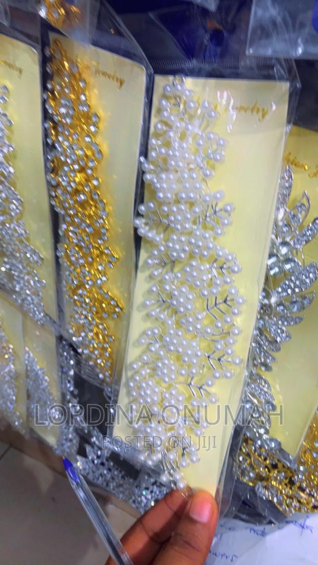 Bridal Tiara · Photo 2