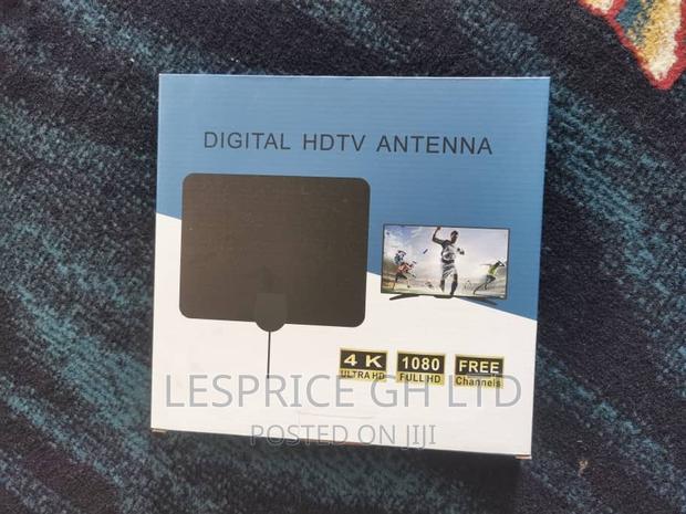 High Tech~Digital TV Antenna · Photo 1