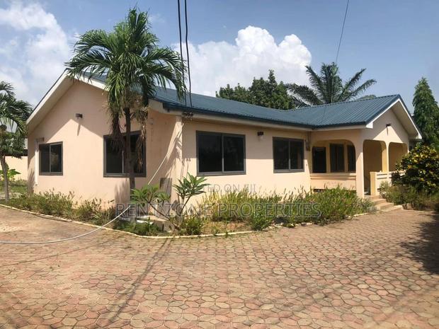 4bdrm Maisonette in Achimota for rent · Photo 1