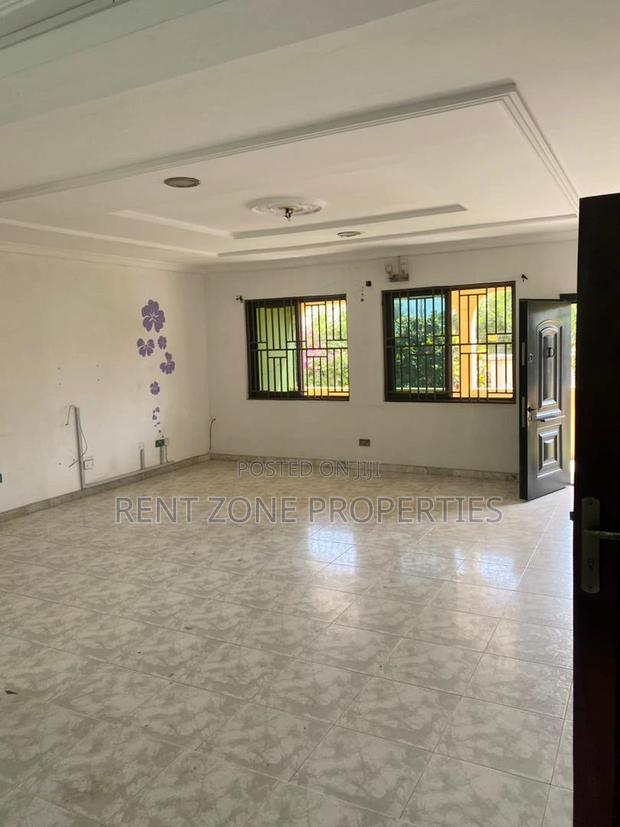 4bdrm Maisonette in Achimota for rent · Photo 4