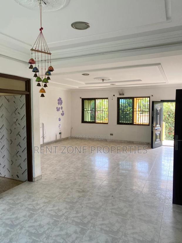 4bdrm Maisonette in Achimota for rent · Photo 7
