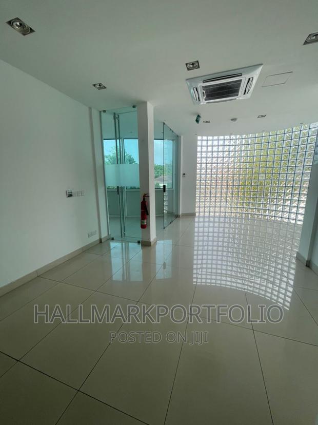 1080 SQM Office Space for Sale at Ringway Estate · Photo 5