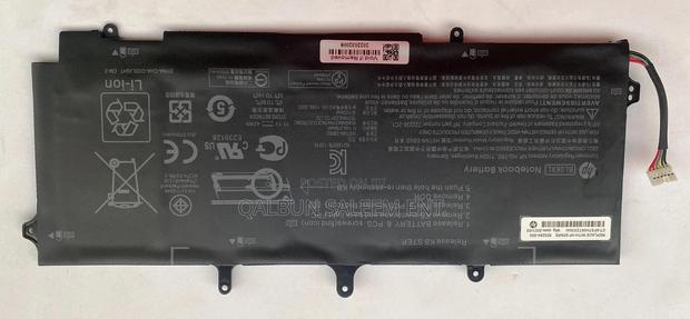 HP BL06XL Laptop Battery for Elitebook Folio 1040 G0 G1 G2 · Photo 3