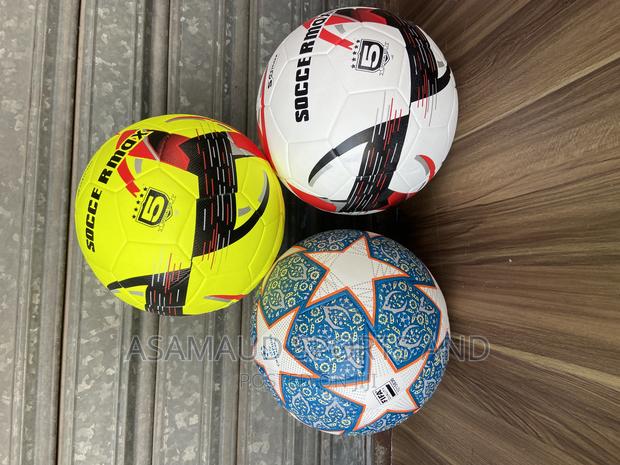 Original Football Suitable for All Pitch at Cool Price · Photo 2