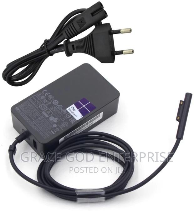 Microsoft Surface 127W Laptop Charger. · Photo 2