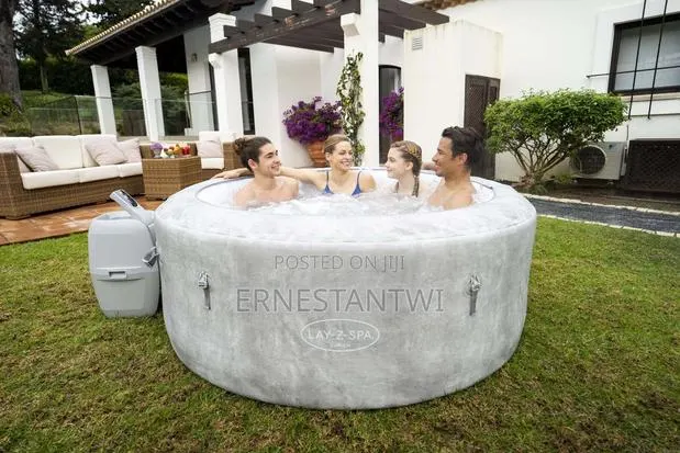 Bestway Zurich Lay-Z-Spa · Photo 1