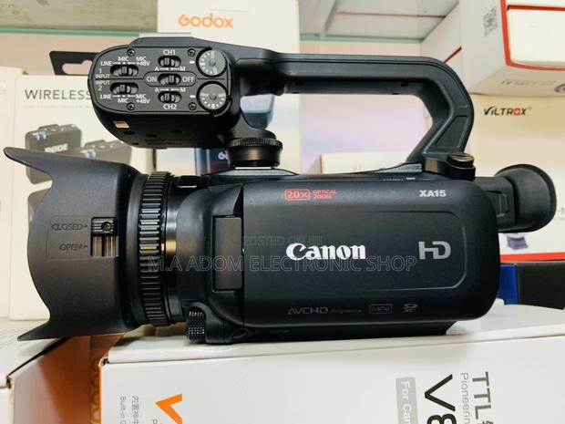 Canon Xa15 FHD Video Camera With Sdi Port · Photo 1