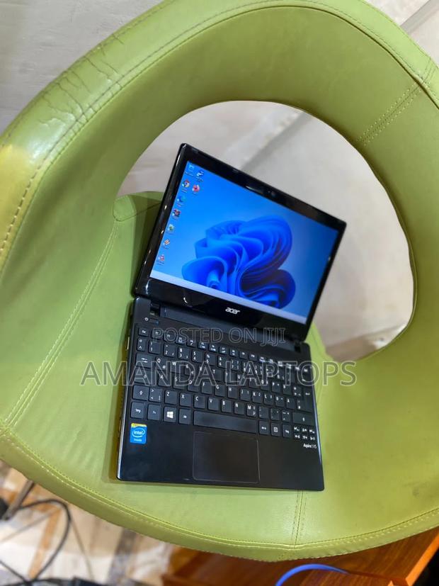 New Laptop Acer Aspire V5-571 4GB Intel Celeron HDD+SSD 500GB · Photo 4