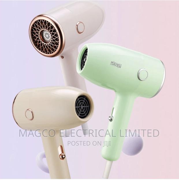 Hand Hair Dryer · Photo 1