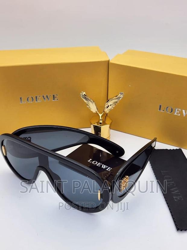 Loewe Shades · Photo 1