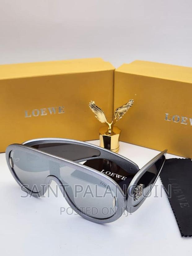 Loewe Shades · Photo 2