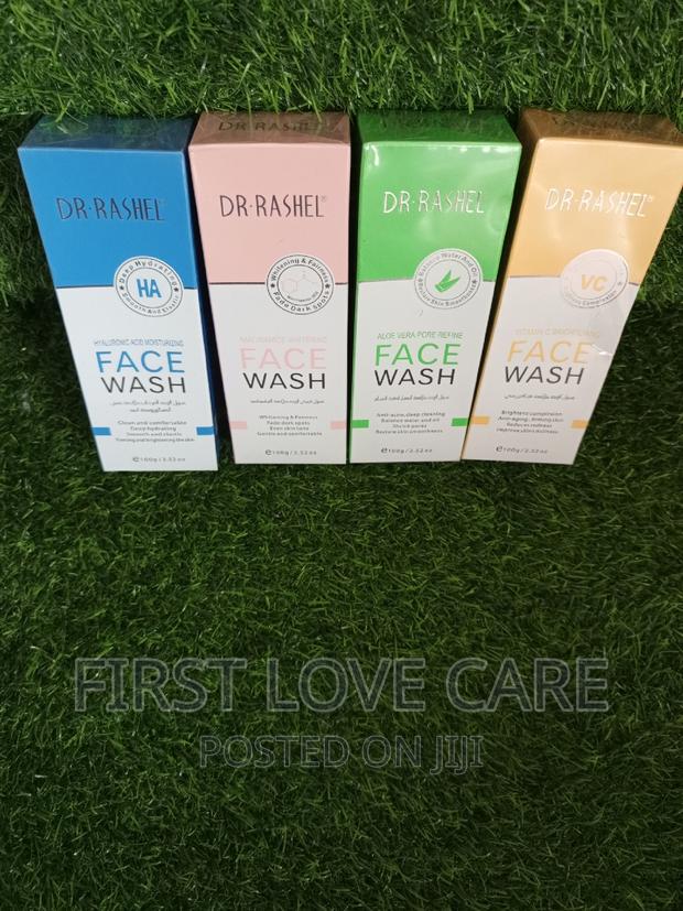 Dr. Rashel Face Wash · Photo 4