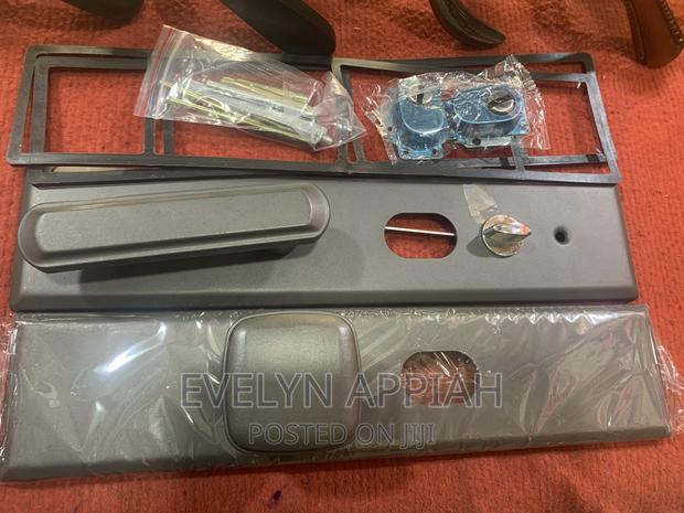 China Door Handle(Ash/Grey) · Photo 1