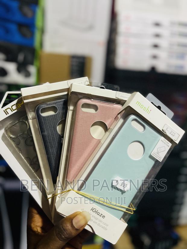 Moshi Vesta Fabric Hardshell Case for iPhone 8/7 · Photo 1