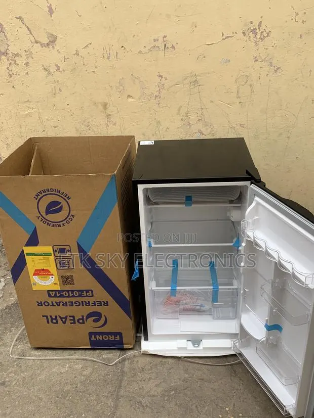 Pearl 90L Single Door Fridge With Freezer Compartment · Photo 1
