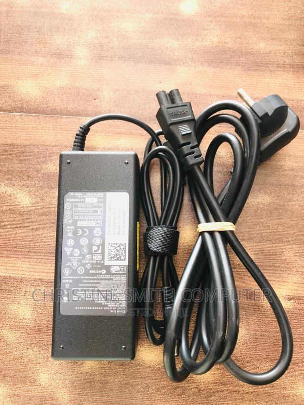 Dell Small Pin Charger · Photo 2