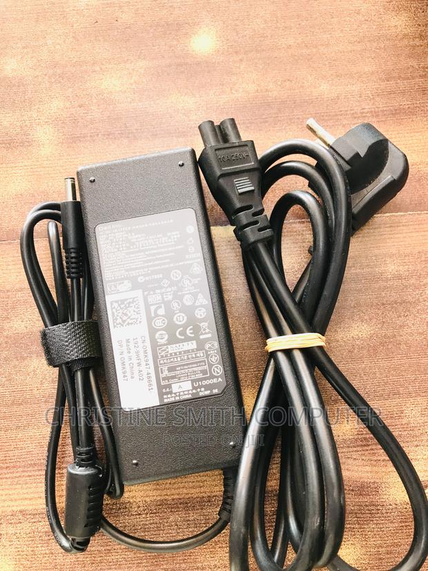 Dell Small Pin Charger · Photo 1
