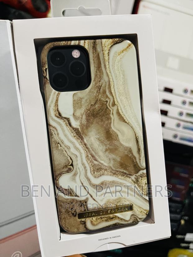 Golden Sand Marble for iPhone 12 12 Pro · Photo 3