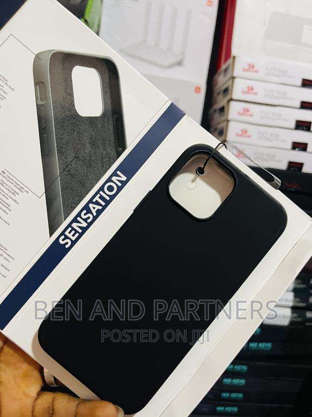 Original Cellularline iPhone 12 Pro Max Silicone Cover · Photo 5