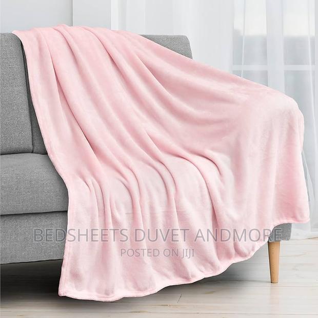 Blankets for Your Bed and Sofas · Photo 1
