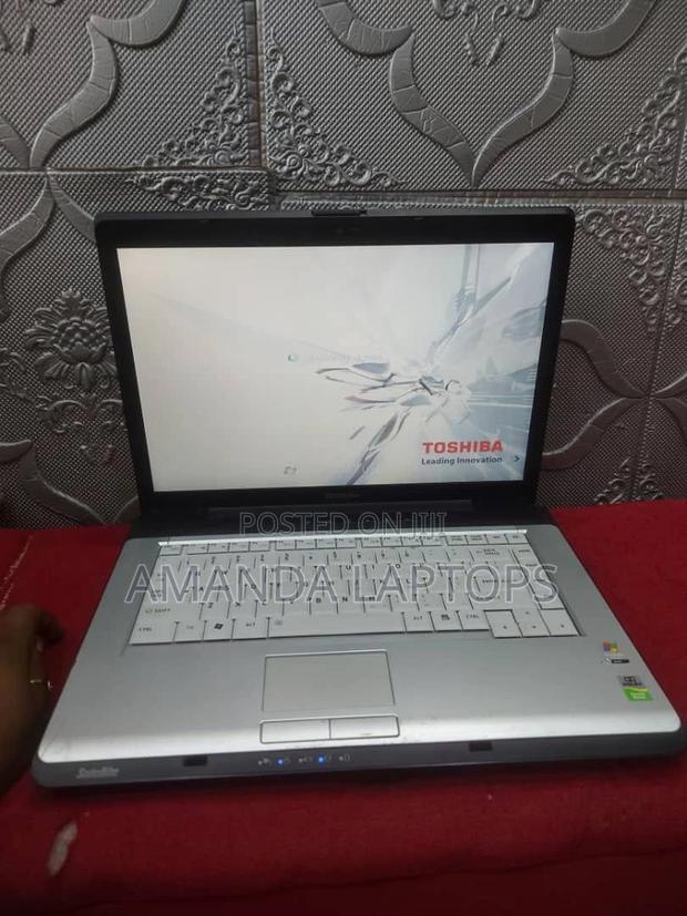 New Laptop Toshiba M840 4GB AMD HDD 160GB