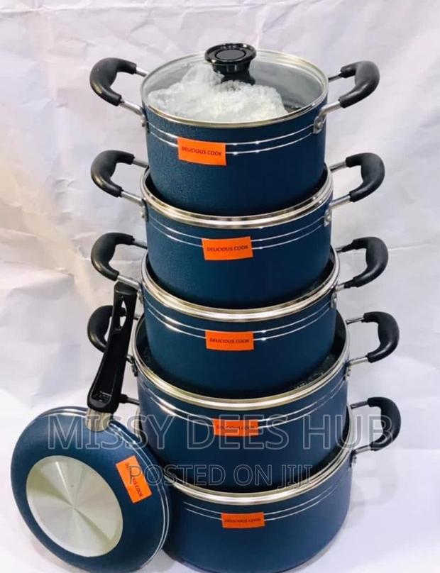 6pcs Non-Stick Cookware Set From Delicious Cook · Photo 1