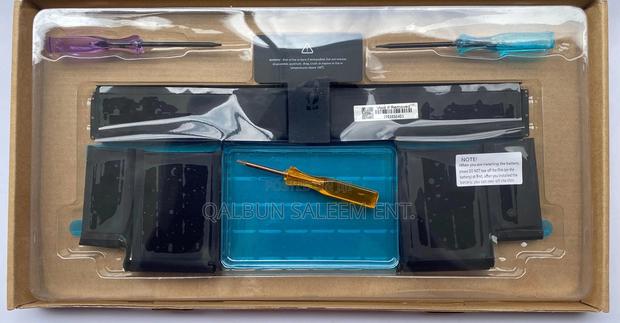 Apple A1425 Laptop Battery for Macbook Pro 23” A1437 2012 · Photo 1