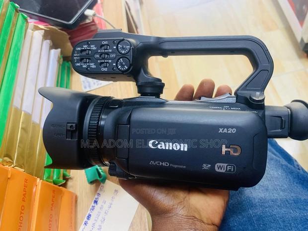 Professional Xa20 Wi-Fi Video Camera · Photo 2