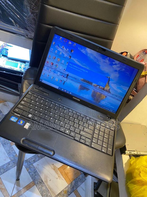 New Laptop Toshiba Satellite C665 6GB Intel Celeron HDD+SSD 320GB · Photo 2