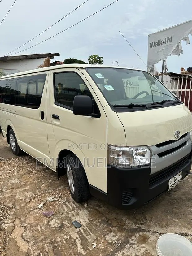 Mini Van for Rent - For Weddings, Tourism and Other Events · Photo 1