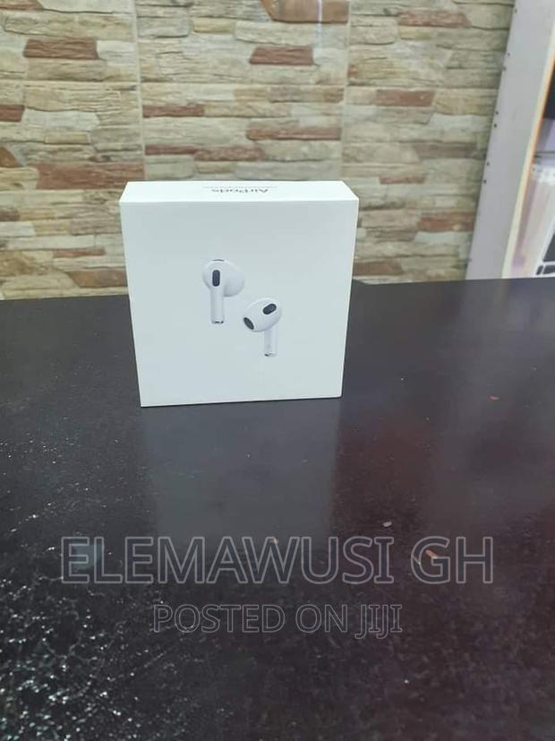 Apple Airpods 3 ( Promotion · Photo 3