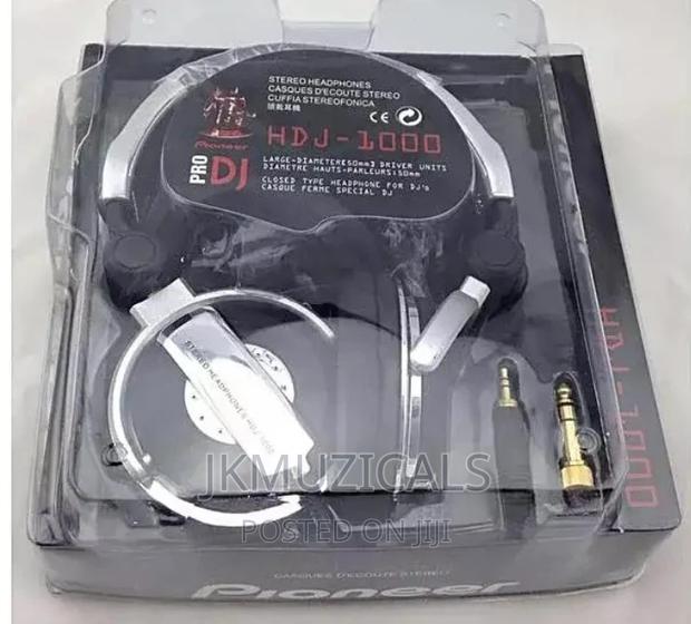 HDJ-1000_ Studio Headphones_ for Musicians and Dj's · Photo 1