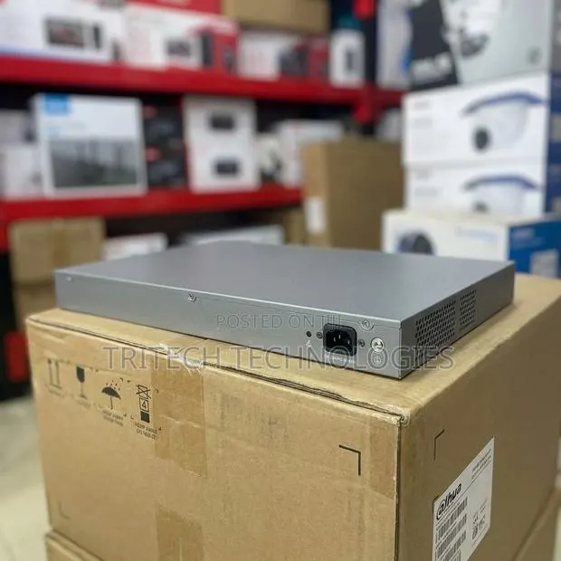 Grandstream Gwn7806 - Grandstream Layer 2+ Managed Network Switch · Photo 1