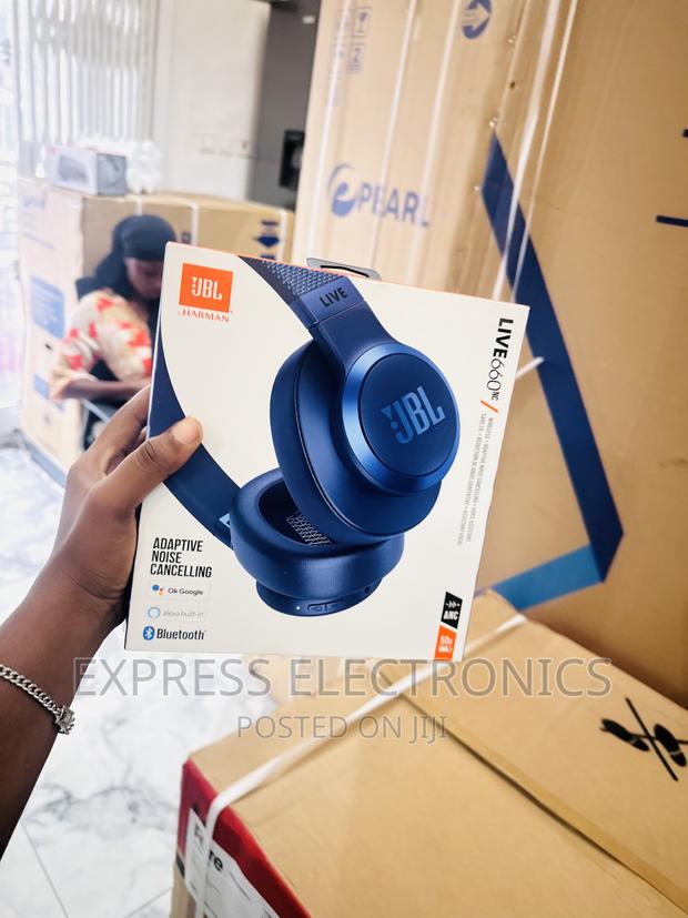 Quick Charge Headphones JBL 660NC · Photo 1